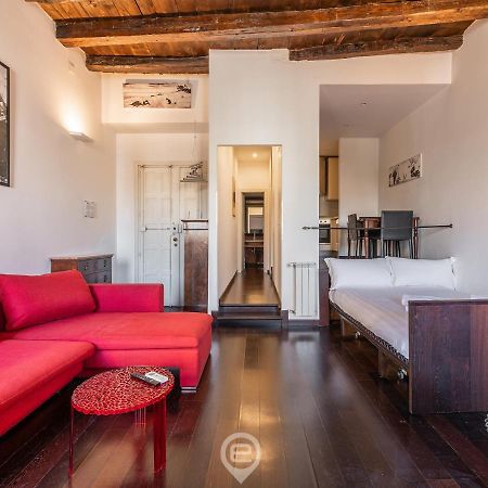 Piazza Yenne Apartment กาญารี ภายนอก รูปภาพ